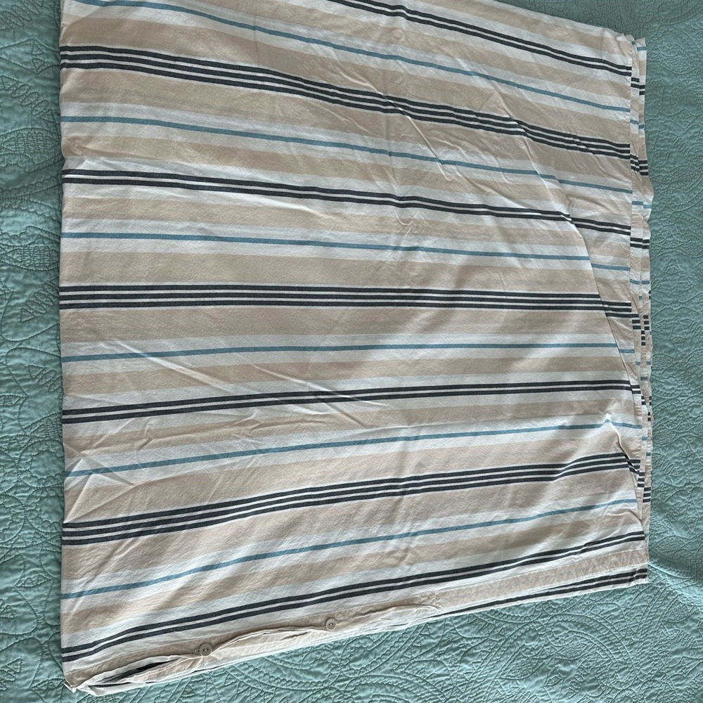 Queen Size Striped Duvet with Button Details